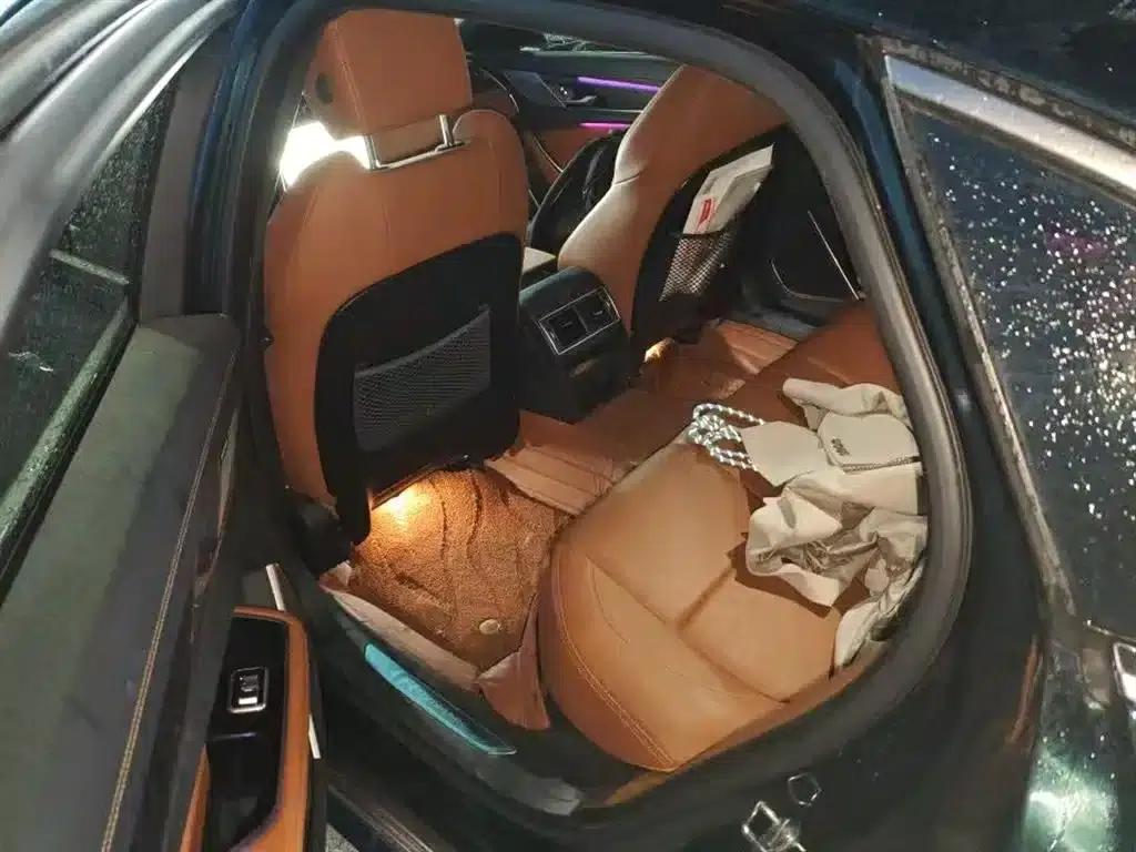 2023 Jaguar XFL 2.0T P250 2WD Elite Sport Gold Edition — миниатюра 6