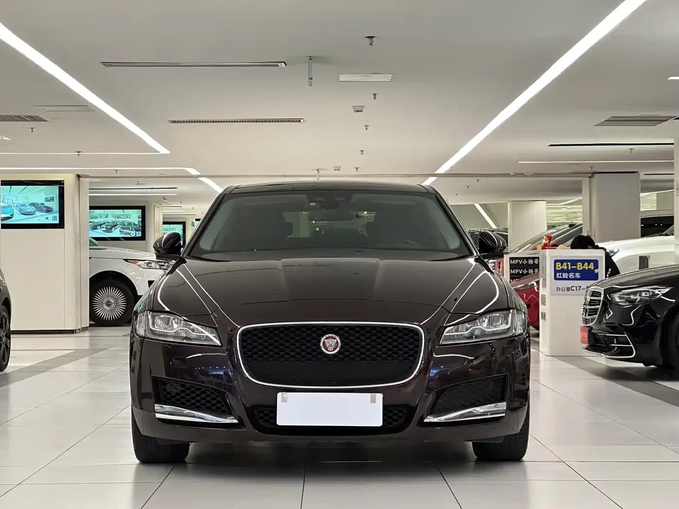 2018 Jaguar XFL 2.0T 250PS Luxury Edition — миниатюра 2