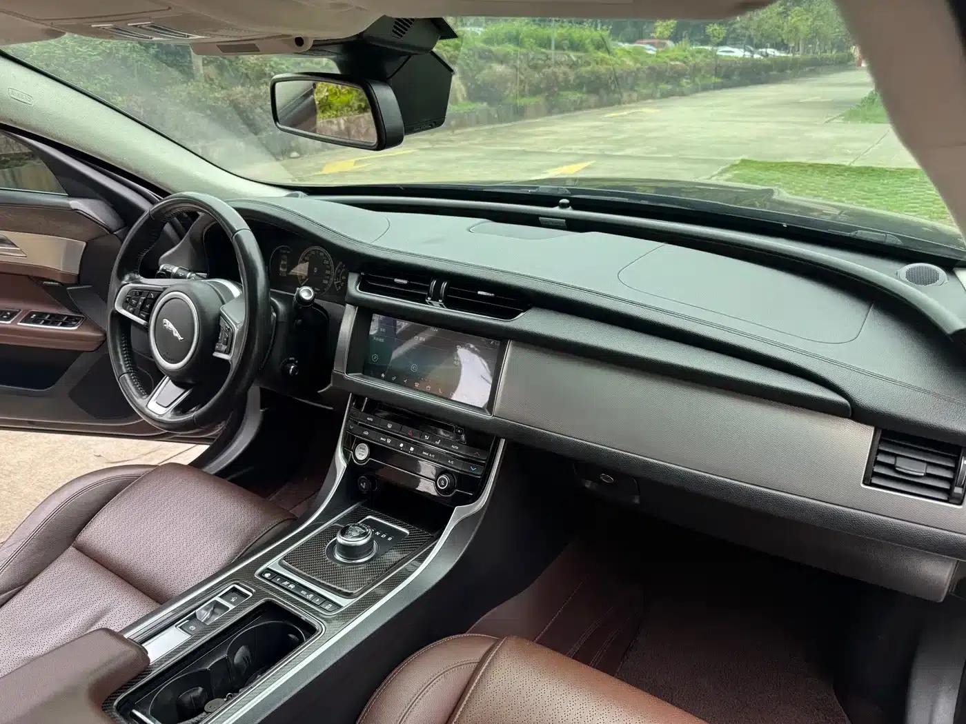 2018 Jaguar XFL 2.0T 250PS Luxury Edition — миниатюра 10