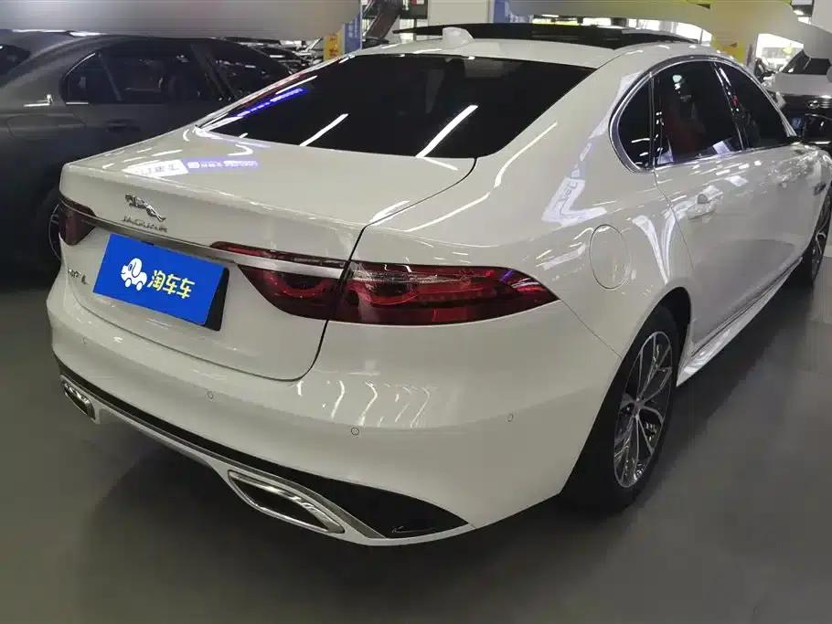 2023 Jaguar XFL 2.0T P250 2WD Elite Sport Edition — миниатюра 3