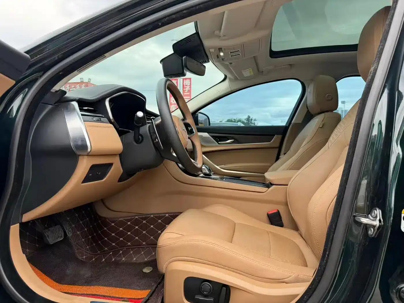 Jaguar XFL 2024 2.0T P250 2WD Luxury Edition — миниатюра 4