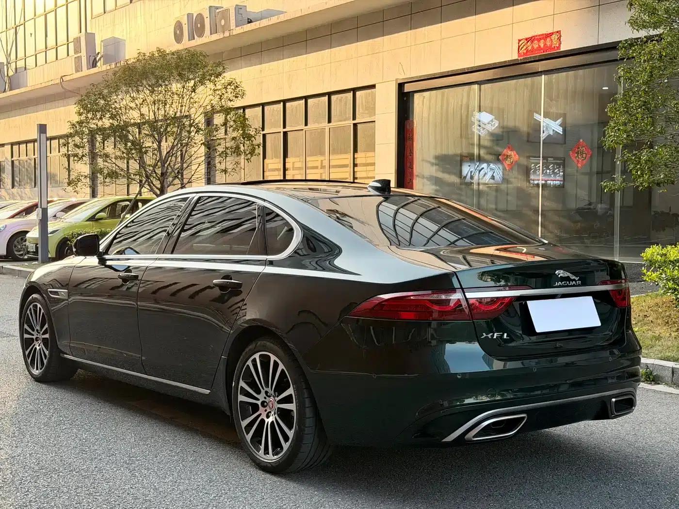 Jaguar XFL 2024 2.0T P250 2WD Luxury Edition — миниатюра 18