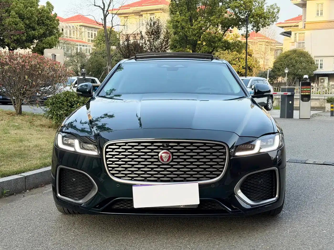 Jaguar XFL 2024 2.0T P250 2WD Luxury Edition — миниатюра 3
