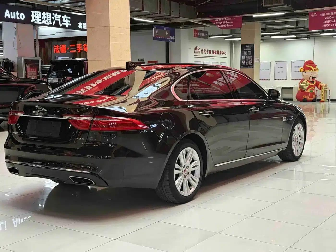 2018 Jaguar XFL 2.0T 250PS Luxury Edition — миниатюра 7