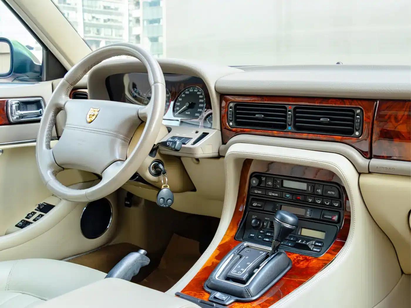 1997 Jaguar XJ, XJ6 4.0L — миниатюра 7