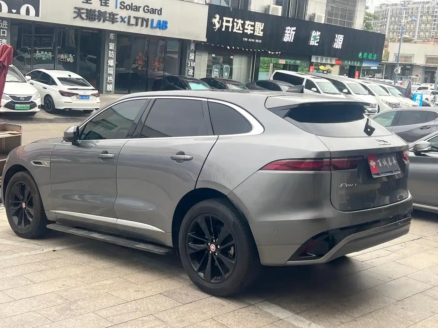 2021 Jaguar F-PACE 250PS R-Dynamic SE — миниатюра 4