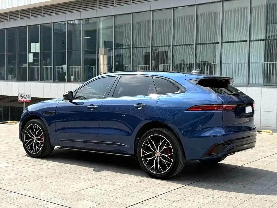 2022 Jaguar F-PACE P250 R-Dynamic BLACK — миниатюра 15