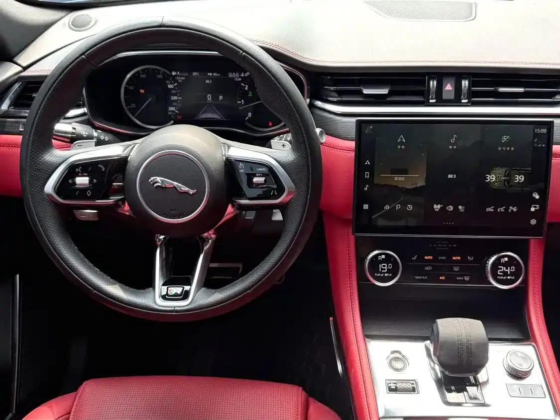 2022 Jaguar F-PACE P250 R-Dynamic BLACK — миниатюра 8