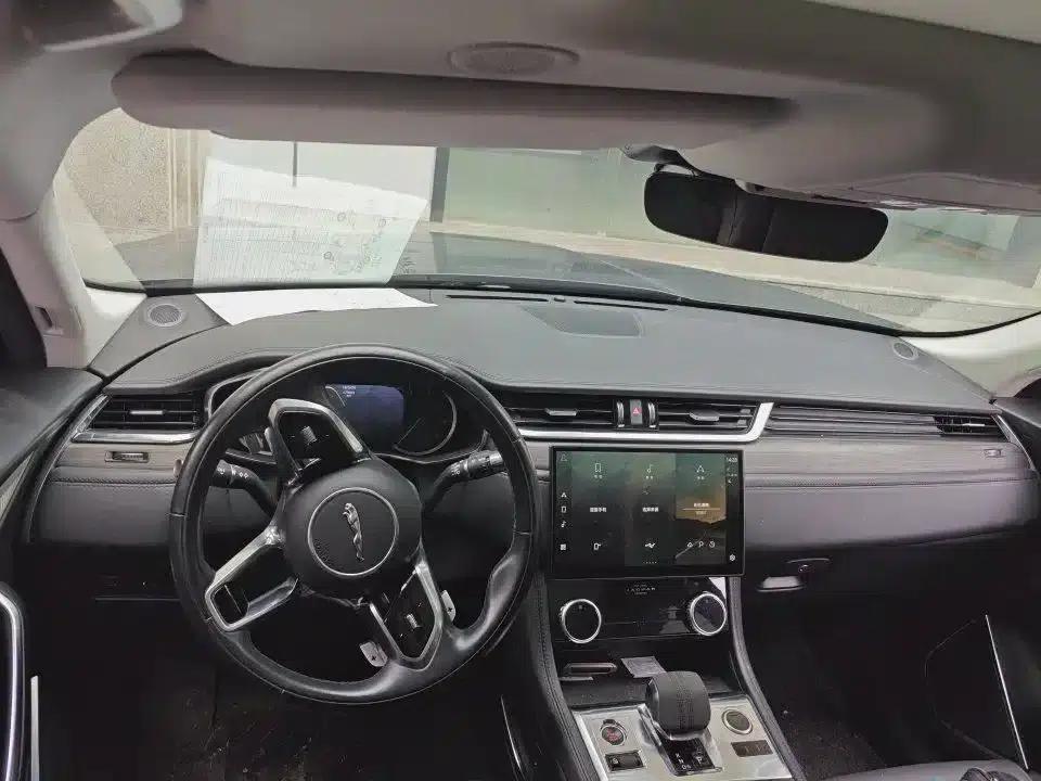 2022 Jaguar F-PACE P250 — миниатюра 5