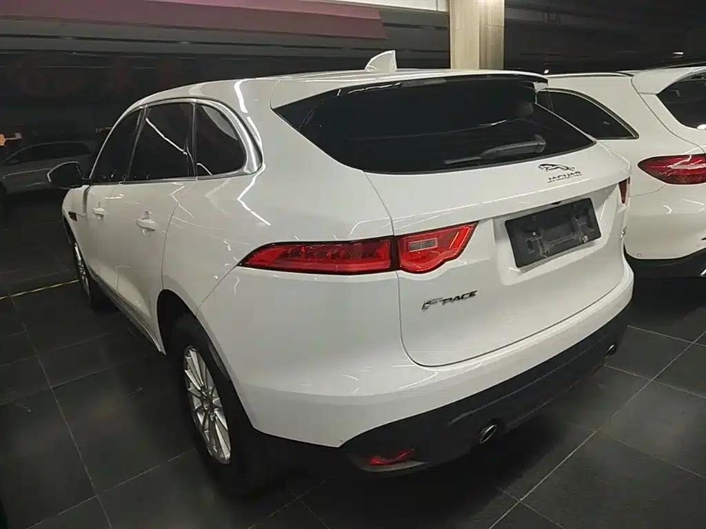Jaguar F-PACE 2019 2.0T AWD Urban Luxury Edition — миниатюра 5