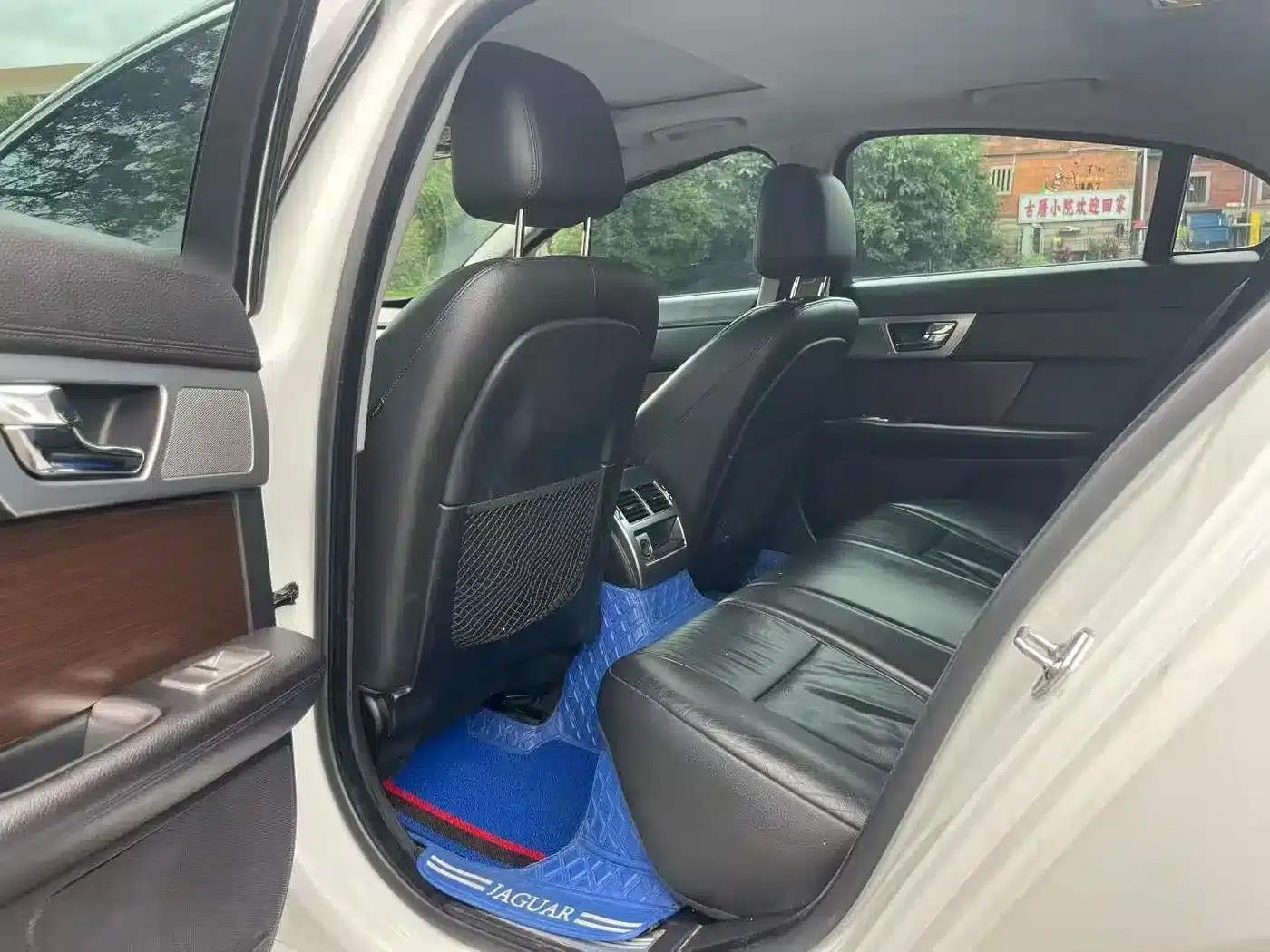 Jaguar XF 2015 XF 2.0T Elegance Edition — миниатюра 6