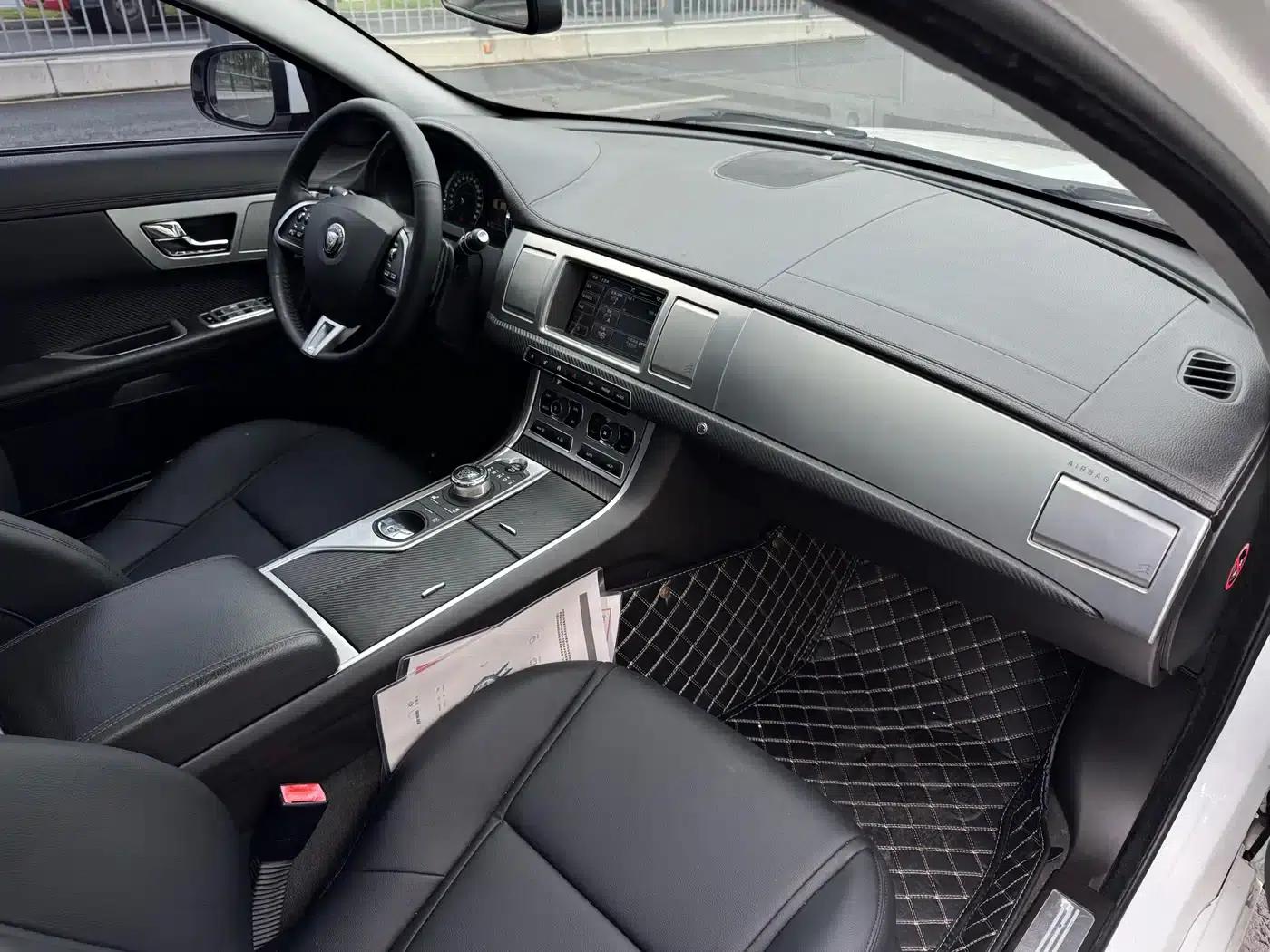Jaguar XF 2015 XF 2.0T Elegance Edition — миниатюра 9