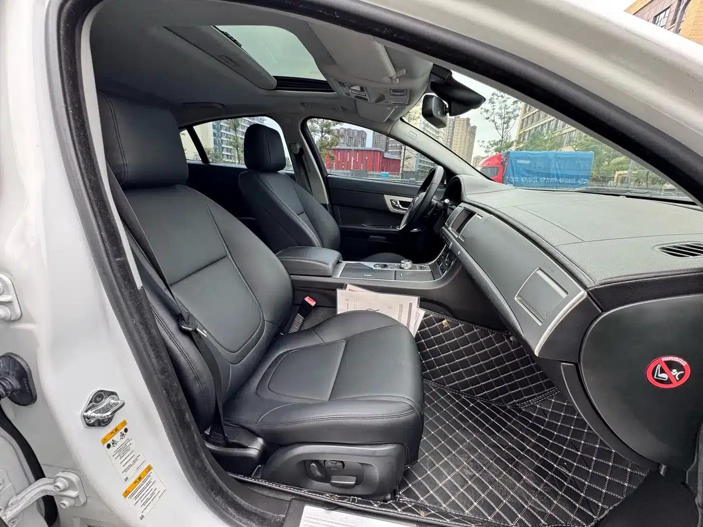 Jaguar XF 2015 XF 2.0T Elegance Edition — миниатюра 10