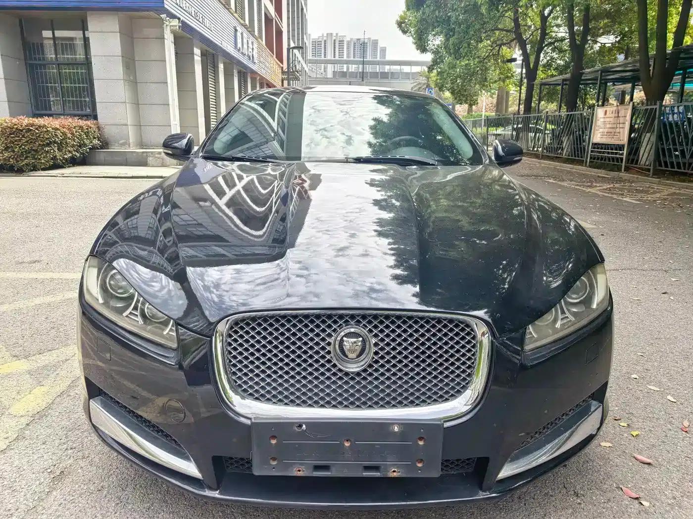 2013 Jaguar XF 2.0T Elegance Edition — миниатюра 2