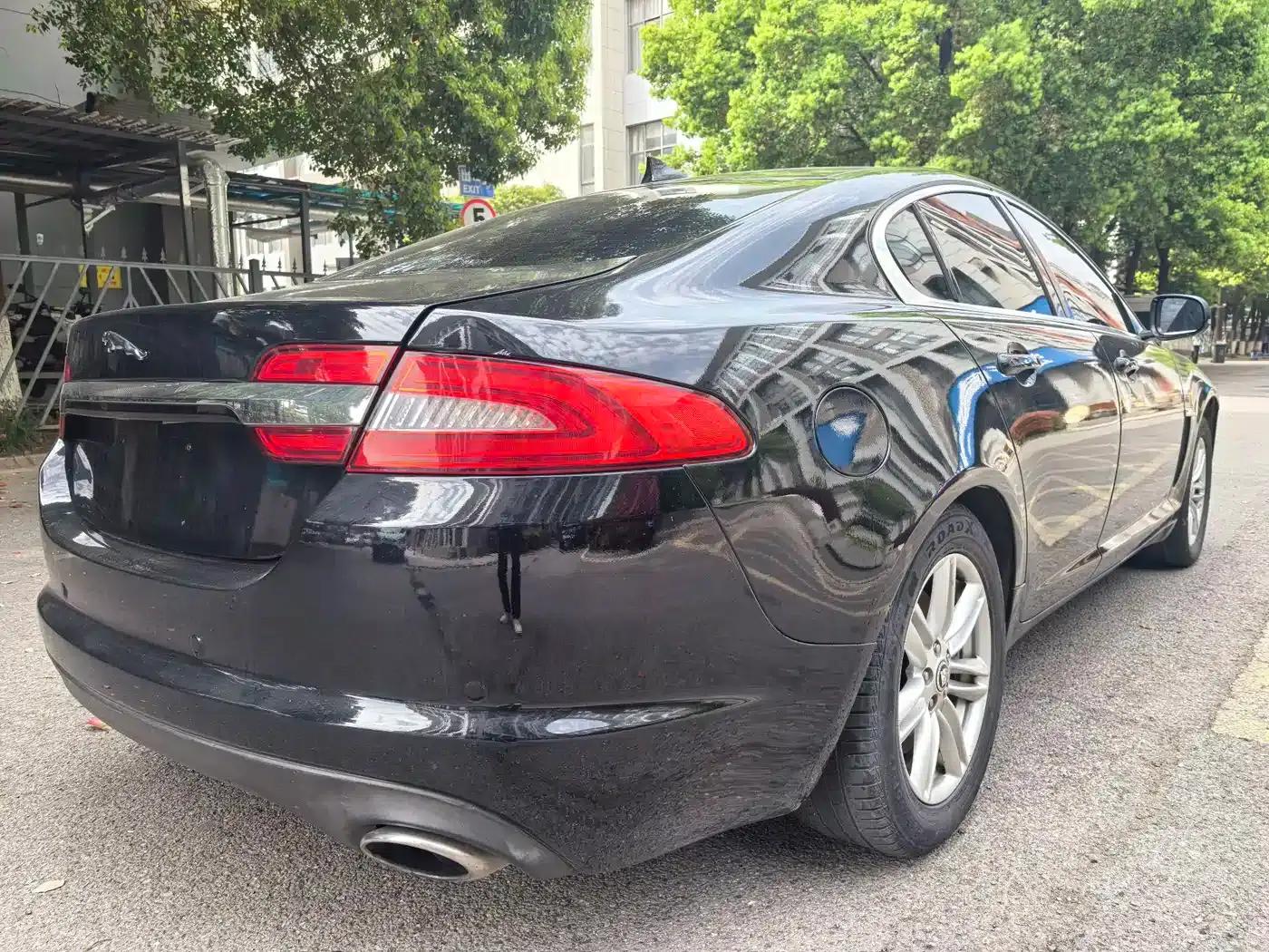 2013 Jaguar XF 2.0T Elegance Edition — миниатюра 17