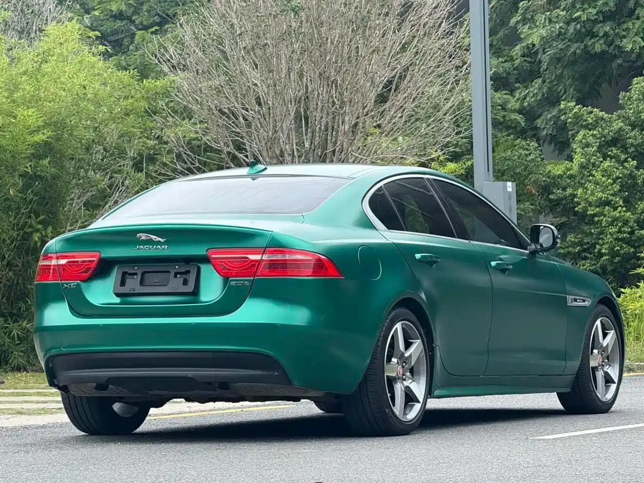 Jaguar XE 2015 2.0T 200PS R-Sport — миниатюра 5