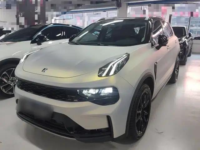 Lynk & Co 01 2023 2.0TD Two-Wheel Drive Pro Trim