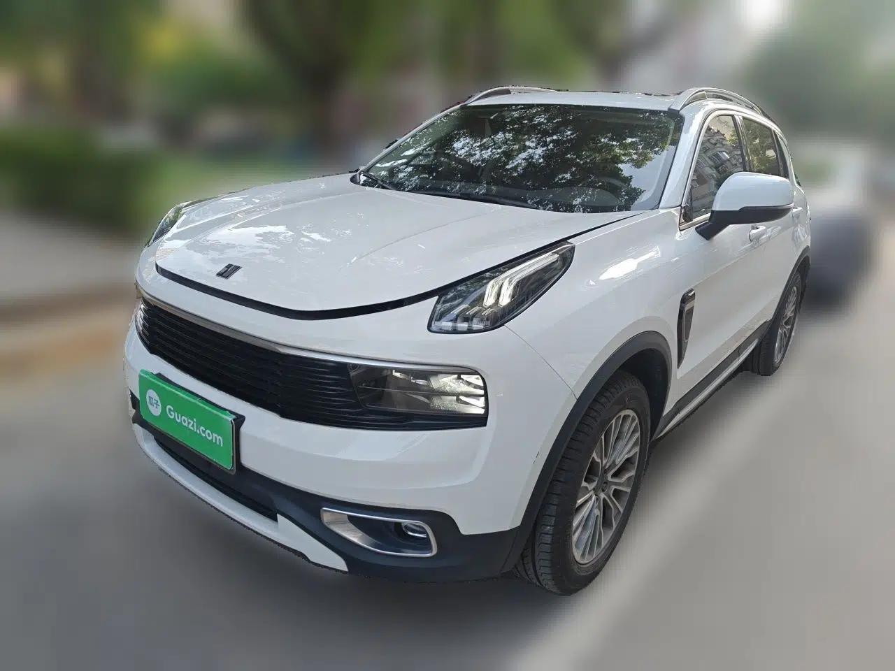 Lynk & Co 01 2018 2.0T Two-Wheel-Drive + Version — миниатюра 1