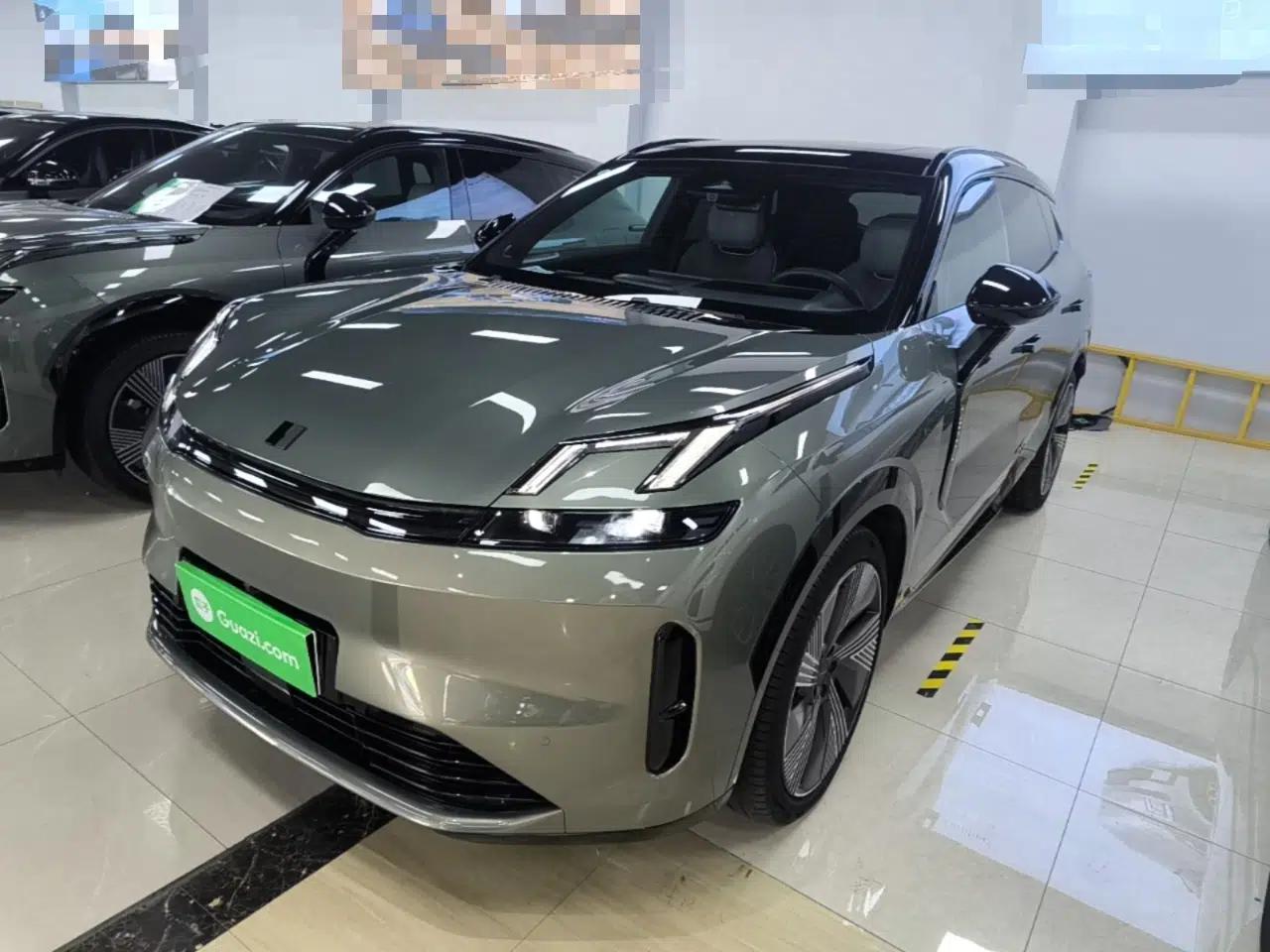 Lynk & Co 08 EM-P 2023 220km All-Wheel-Drive Performance Halo — миниатюра 1