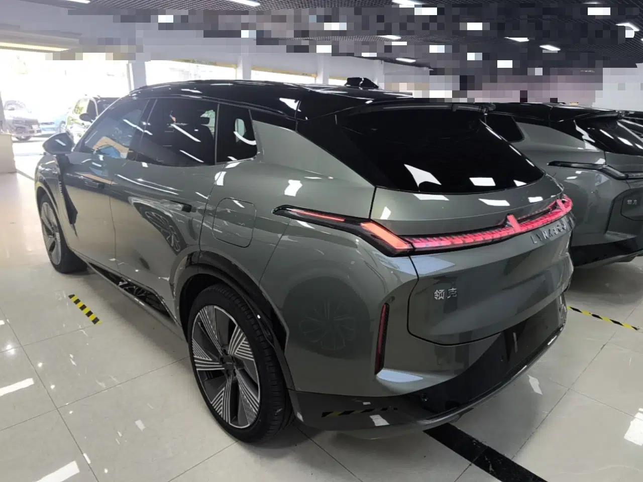 Lynk & Co 08 EM-P 2023 220km All-Wheel-Drive Performance Halo — миниатюра 4