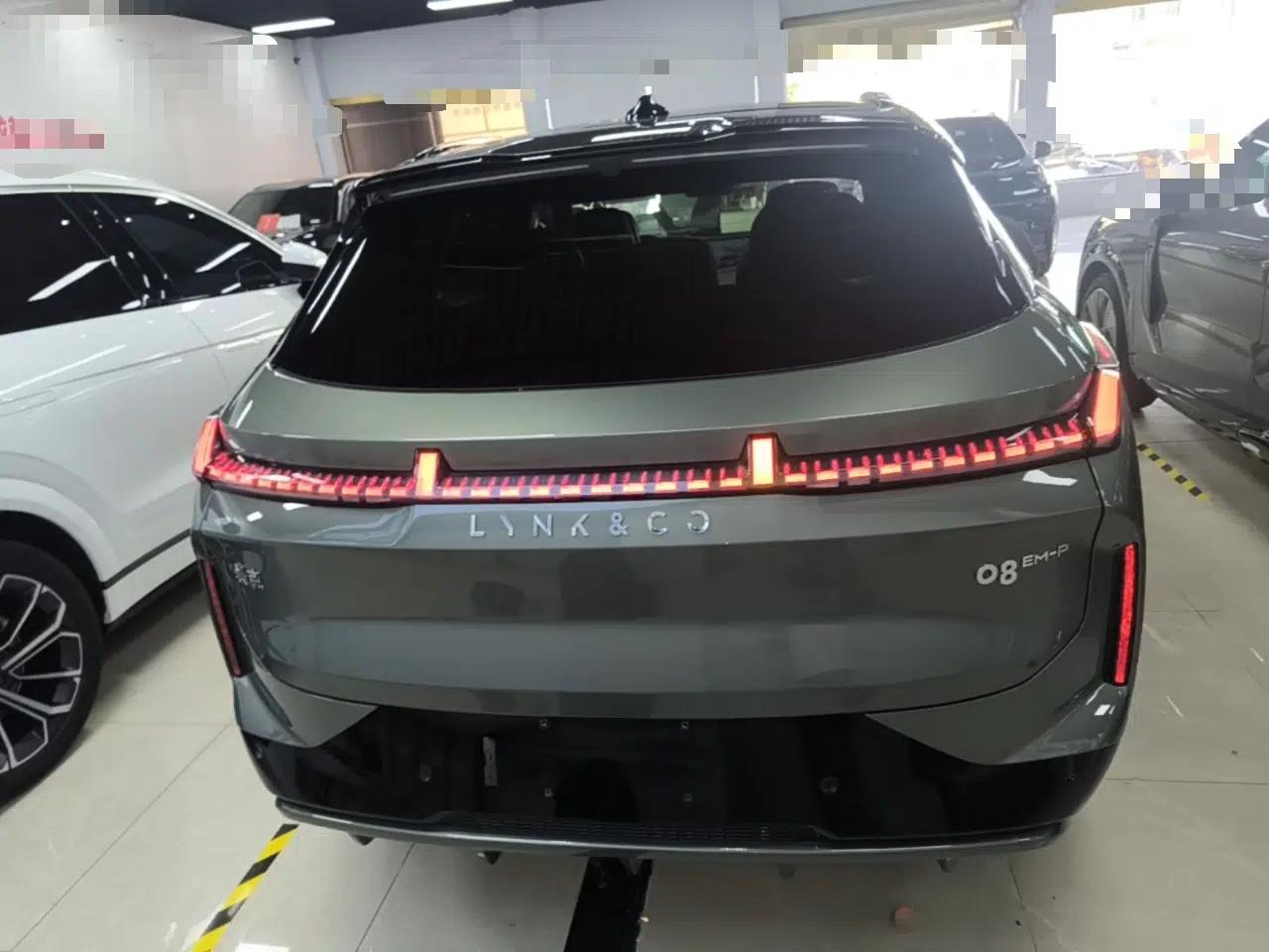 Lynk & Co 08 EM-P 2023 220km All-Wheel-Drive Performance Halo — миниатюра 5