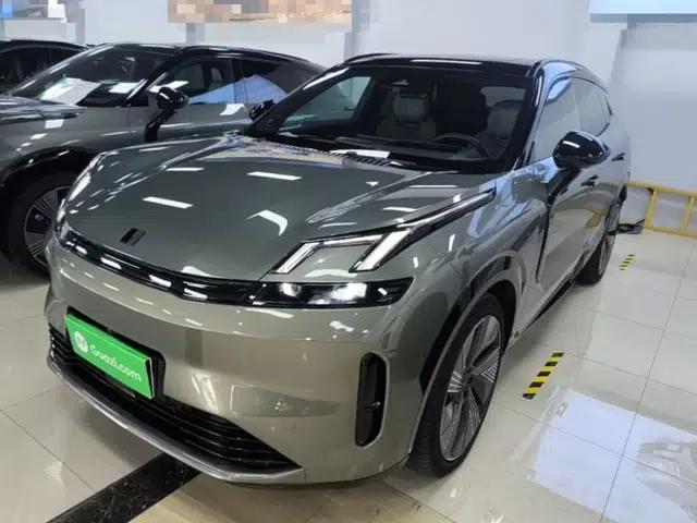 Lynk & Co 08 EM-P 2023 220km All-Wheel-Drive Performance Halo