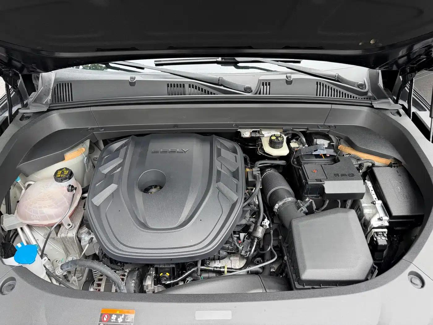 Geely Xingyue L 2024 2.0TD High-Power Automatic Two-Wheel Drive Sky Edition — миниатюра 28