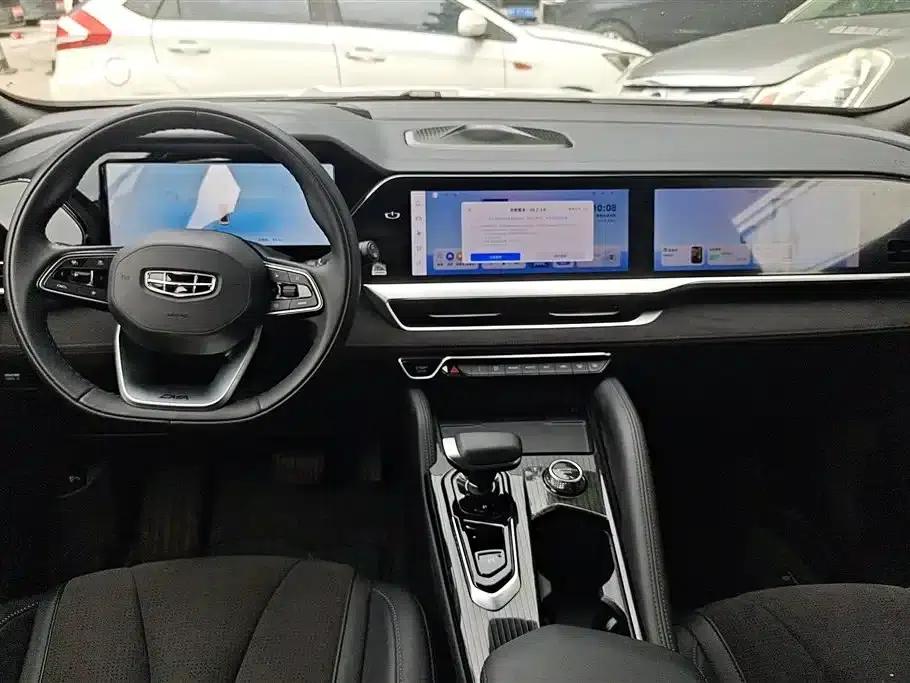 Geely Xingyue L 2024 2.0TD High-Power Automatic Two-Wheel Drive Sky Edition — миниатюра 12