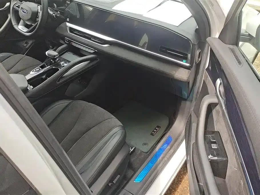Geely Xingyue L 2024 2.0TD High-Power Automatic Two-Wheel Drive Sky Edition — миниатюра 8