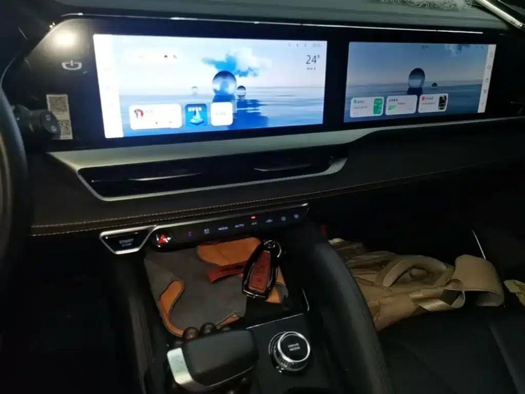 Geely Xingyue L 2024 2.0TD DCT EVO 2WD Long Wind Edition — миниатюра 13