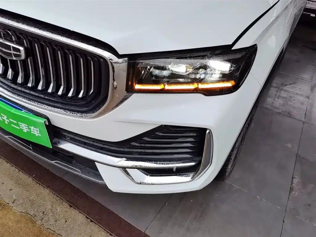Geely Xingyue L 2023 2.0TD High-Power Automatic Two-Wheel Drive Flagship Edition — миниатюра 24