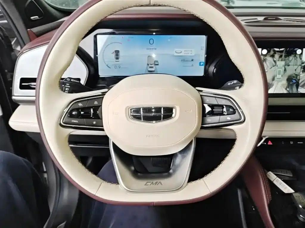 Geely Xingyue L 2021 2.0TD High-Power Automatic Four-Wheel Drive Premium Edition — миниатюра 11