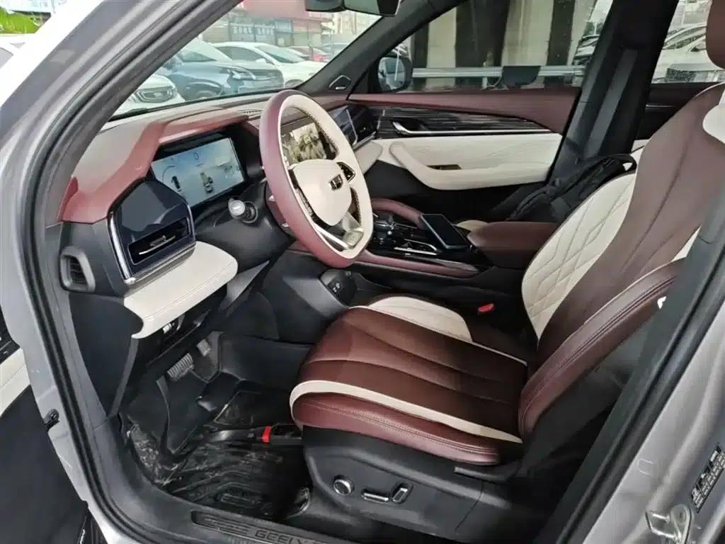 Geely Xingyue L 2021 2.0TD High-Power Automatic Four-Wheel Drive Premium Edition — миниатюра 15