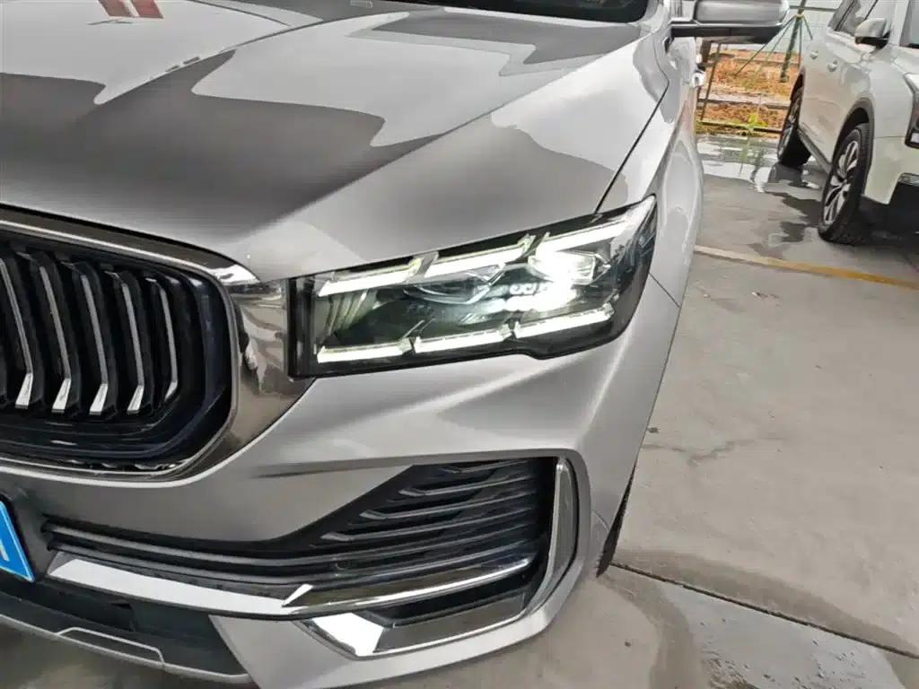 Geely Xingyue L 2021 2.0TD High-Power Automatic Four-Wheel Drive Premium Edition — миниатюра 24
