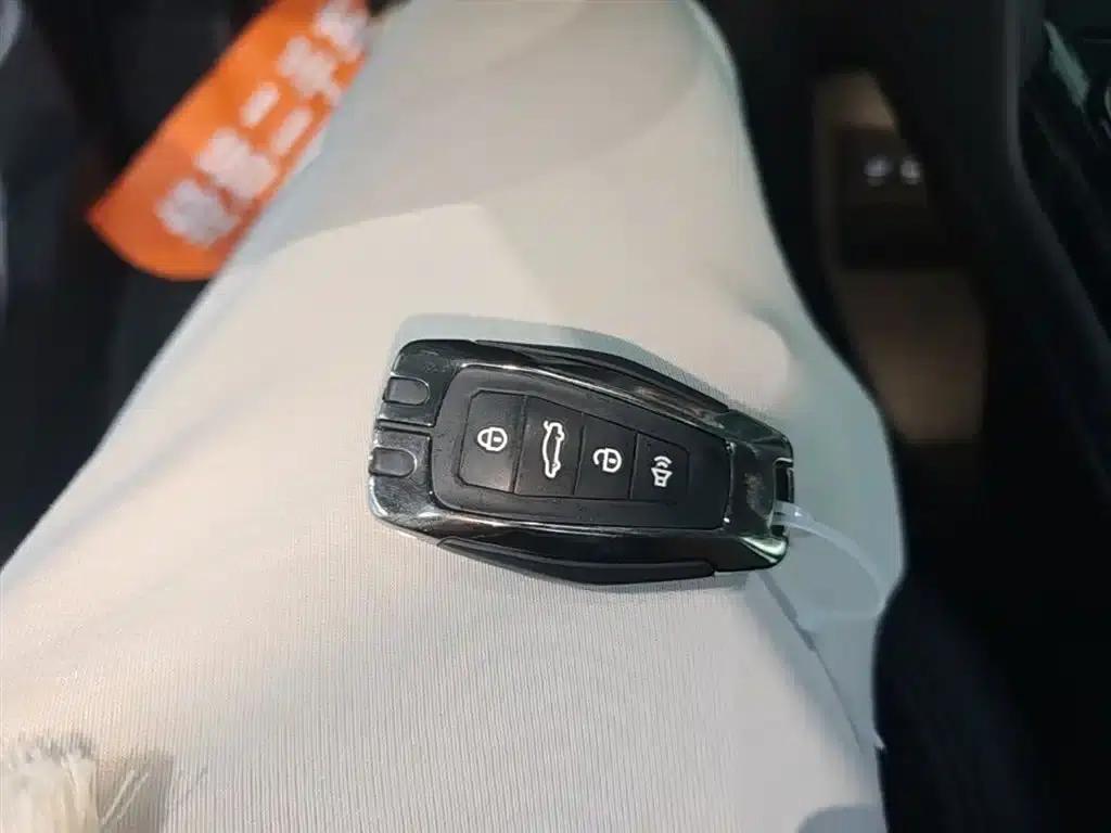 Geely Xingyue L 2023 2.0TD High-Power Automatic Two-Wheel Drive Flagship Edition — миниатюра 17