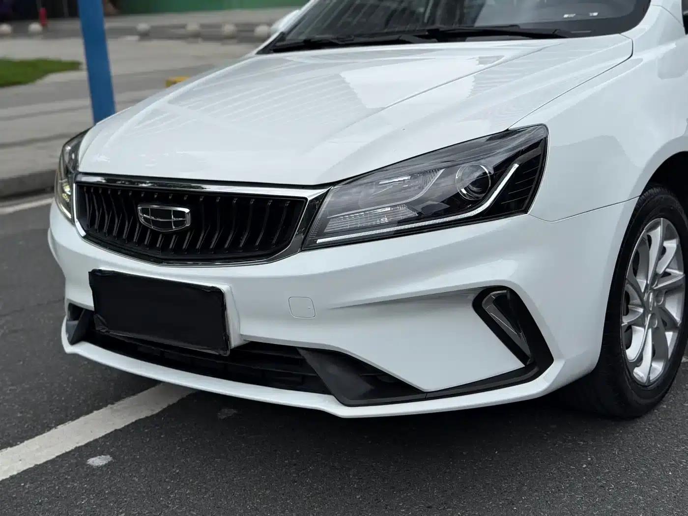Geely Emgrand 2021 UP 1.5L CVT Luxury Edition — миниатюра 7