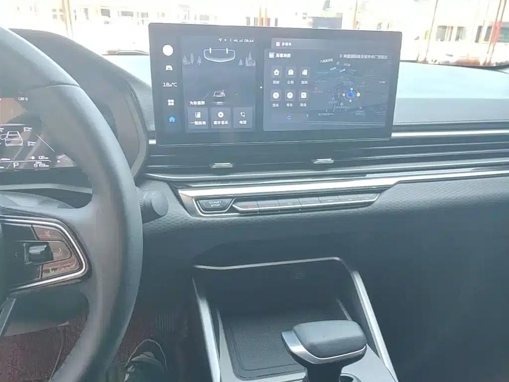 Geely Emgrand 2023 4th Generation Champion Edition 1.5L CVT Luxury — миниатюра 13