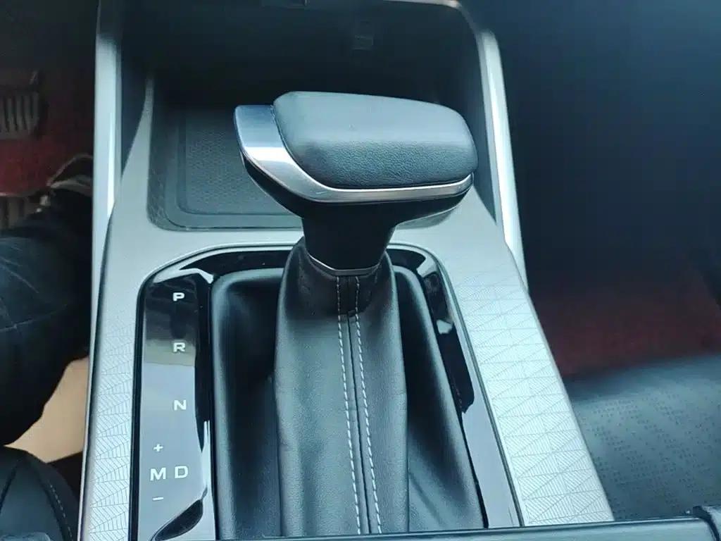 Geely Emgrand 2023 4th Generation Champion Edition 1.5L CVT Luxury — миниатюра 14