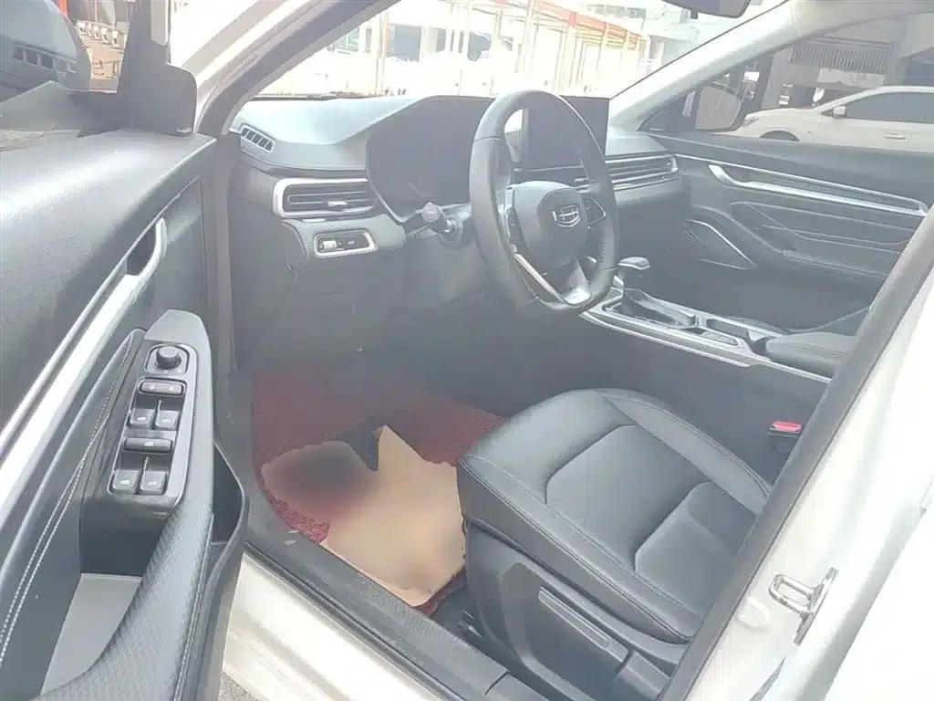 Geely Emgrand 2023 4th Generation Champion Edition 1.5L CVT Luxury — миниатюра 16