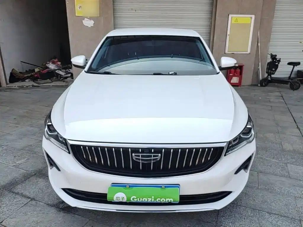 Geely Emgrand 2023 4th Generation Champion Edition 1.5L CVT Luxury — миниатюра 3