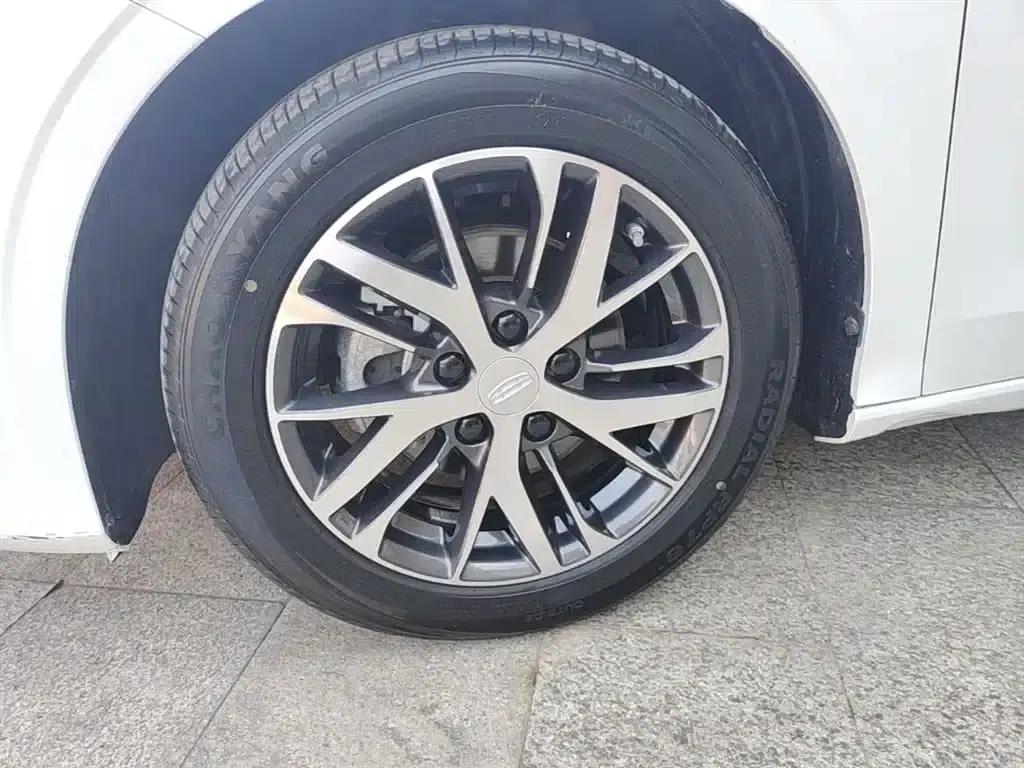 Geely Emgrand 2023 4th Generation Champion Edition 1.5L CVT Luxury — миниатюра 23