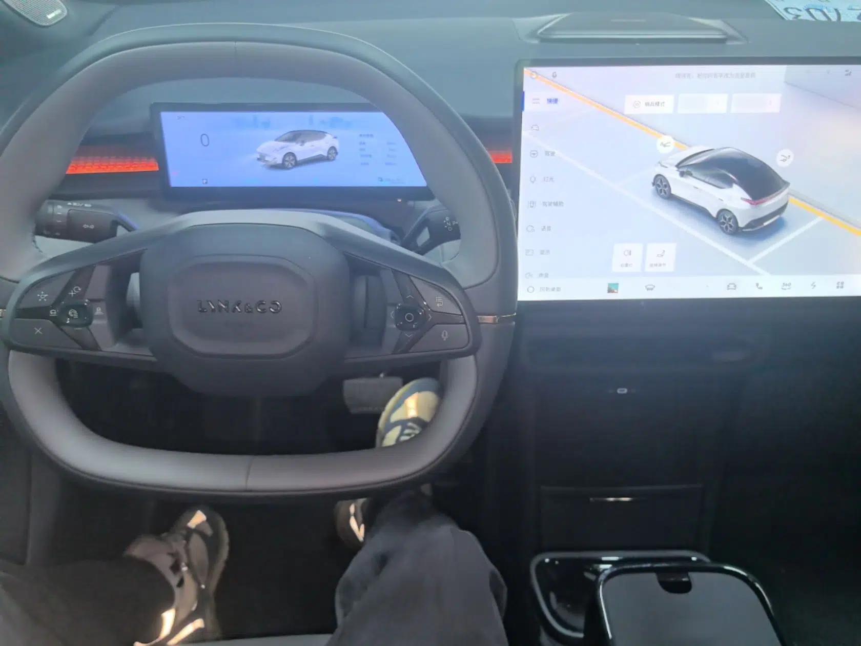 Lynk & Co Z20 2025 530 km Range Rear-Wheel Drive Pro — миниатюра 13
