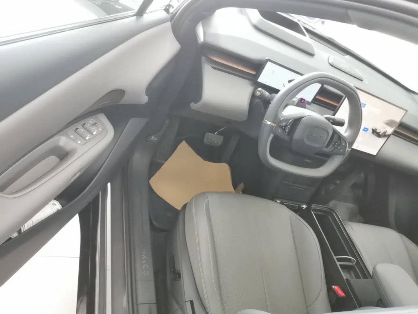 Lynk & Co Z20 2025 530 km Range Rear-Wheel Drive Max — миниатюра 19
