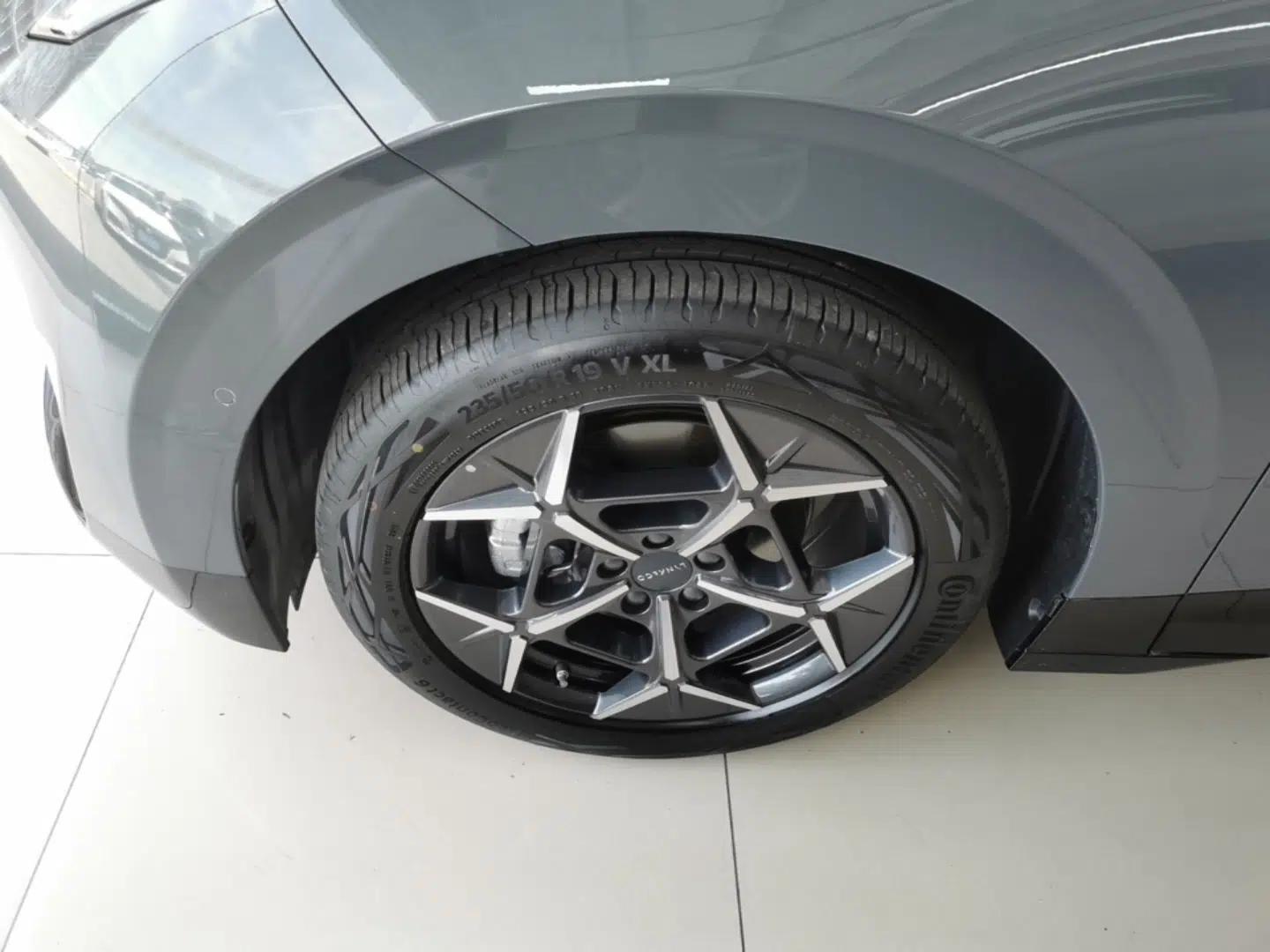 Lynk & Co Z20 2025 530 km Range Rear-Wheel Drive Max — миниатюра 8