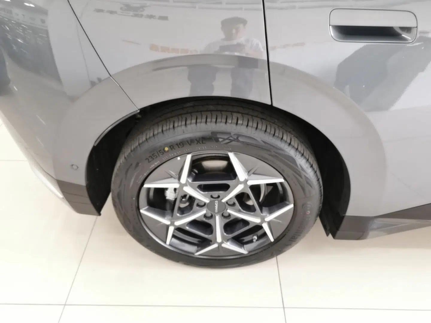 Lynk & Co Z20 2025 530 km Range Rear-Wheel Drive Max — миниатюра 10