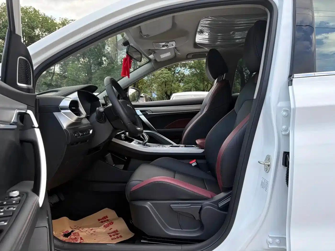 Geely Binyue 2021 1.4T DCT Platinum Edition — миниатюра 8