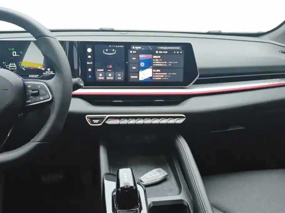 Geely Binyue 2022 Model Binyue COOL 1.5TD DCT Hot Edition — миниатюра 13