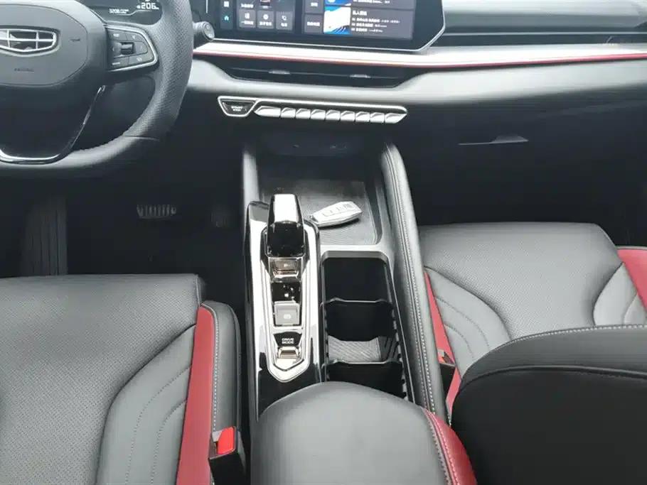 Geely Binyue 2022 Model Binyue COOL 1.5TD DCT Hot Edition — миниатюра 16