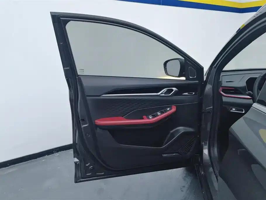 Geely Binyue 2022 Model Binyue COOL 1.5TD DCT Hot Edition — миниатюра 7