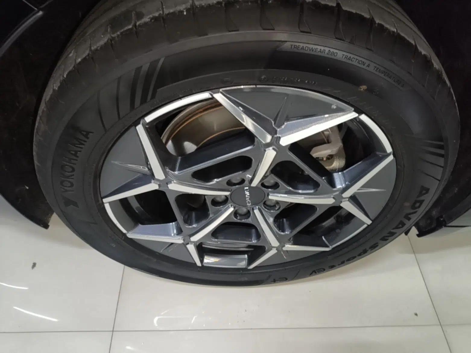 Lynk & Co 10 EM-P 2025 Model 120 Four-Wheel Drive Ultra — миниатюра 10